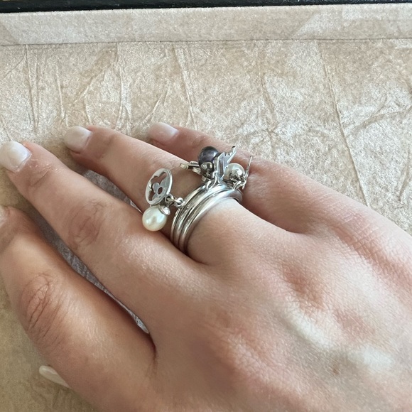 18 karat white gold ring. Size 8 - Picture 5 of 6